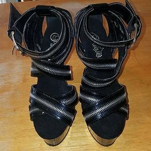 Platform zipper heels